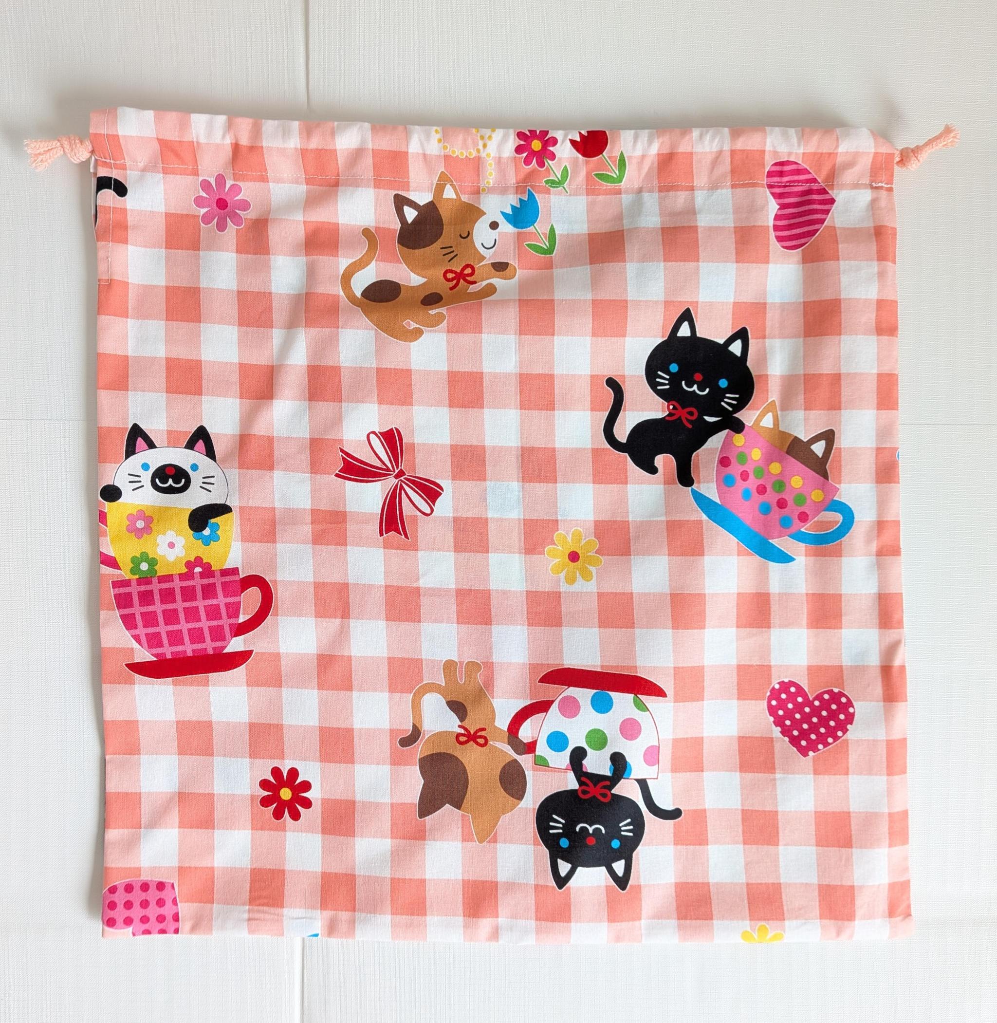 完成品｜どでか巾着｜40×40サイズ｜体操服も入る｜入園準備に｜入学準備｜大きめ巾着｜ねこ　チェック　黒猫　かわいい | 7枚目
